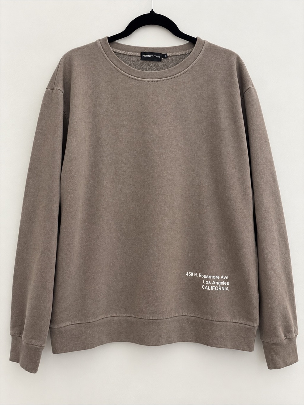 PrettyLittleThing Los Angeles Oversized Sweatshirt – Taupe – Size Small